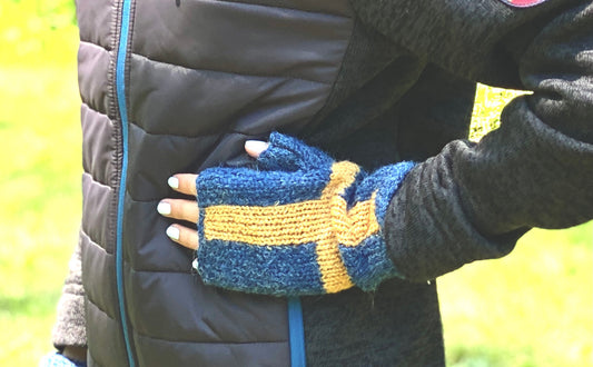 Swedish Flag Fingerless Wristlet