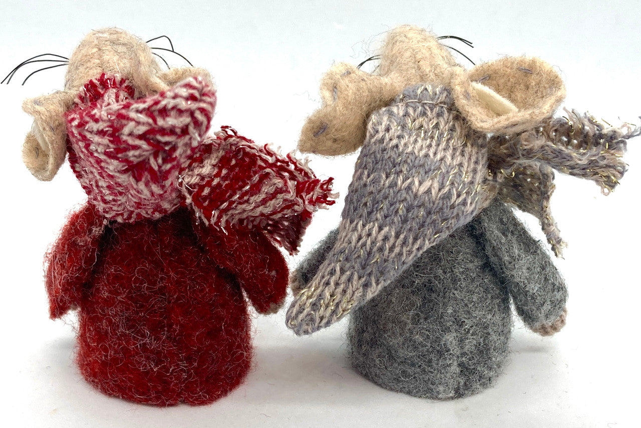 The Winter Mouse Couple