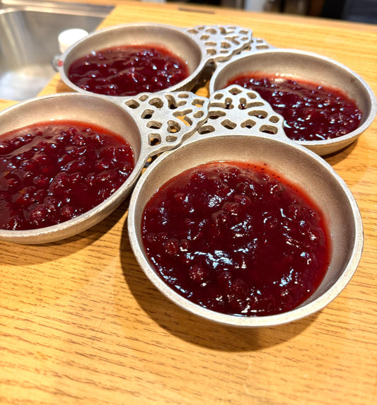 How to Use Lingonberries: Recipes, Uses & Swedish Traditions