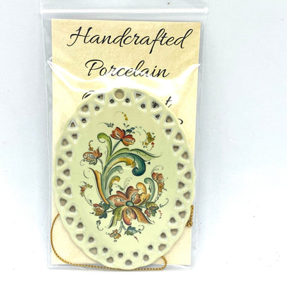 Lise Lorentzen Oval Cream Rosemaling Ceramic Ornament