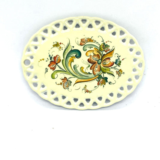 Lise Lorentzen Oval Cream Rosemaling Ceramic Ornament