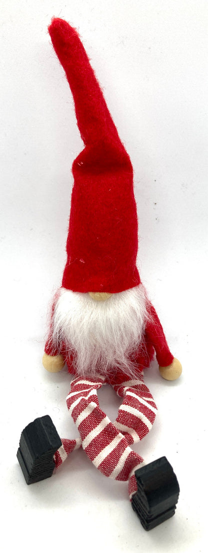 Small Sitting Tomte (Red)