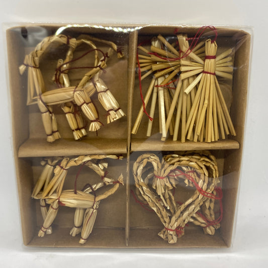 Straw Ornaments 12 pc Set.