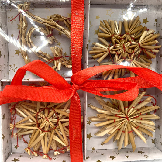 Straw Ornament Set 12 pc Hearts and Snowflakes