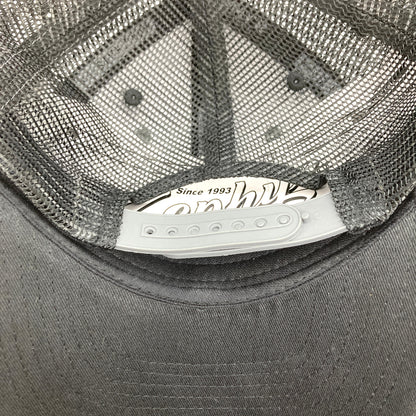 Classic snapback. Black/grey hat