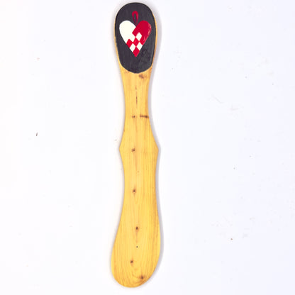 Woven Heart Wood Spreader