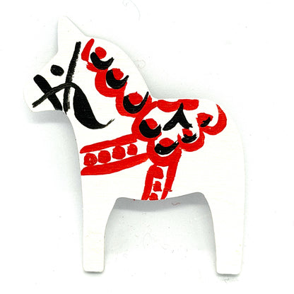 Dalahorse Wood Magnet (white)