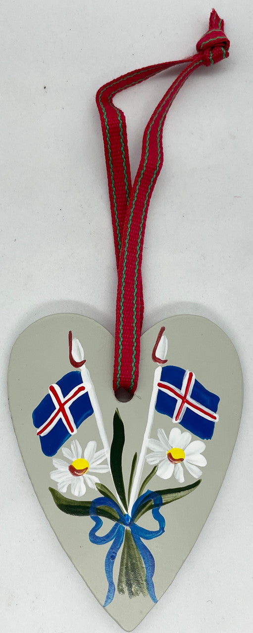 Iceland's a beautiful country.  Kind of insistent in its beauty, if you know what I mean. It's not for us to say if Iceland might be considered a little too insistent re: beauty, but we've heard rumblings. 