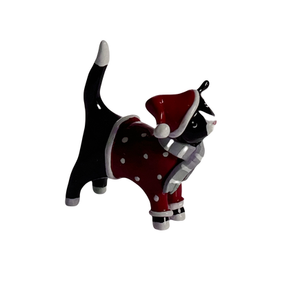 Dolly the Christmas Cat