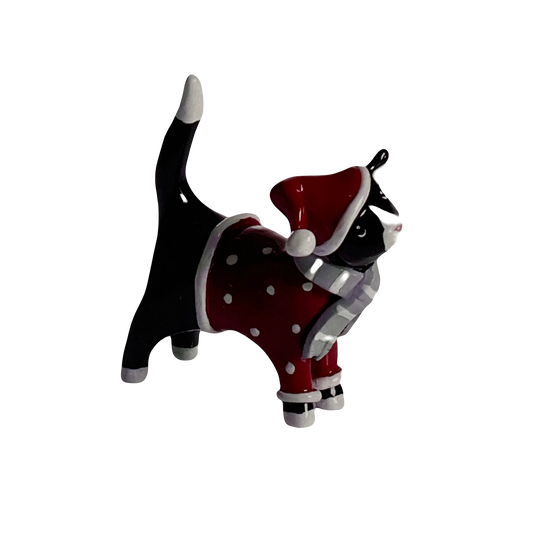 Dolly the Christmas Cat