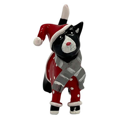 Dolly the Christmas Cat