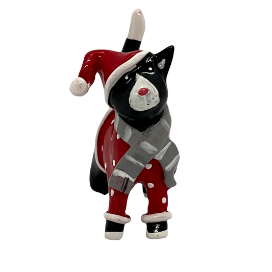 Dolly the Christmas Cat