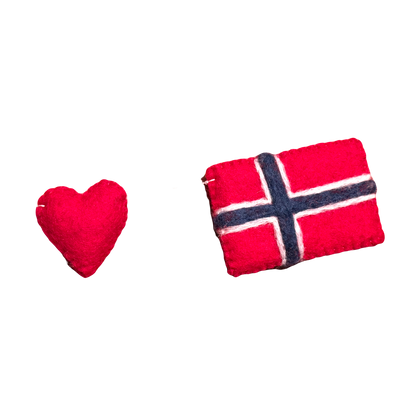 Norwegian Flag & Heart Felt Garland